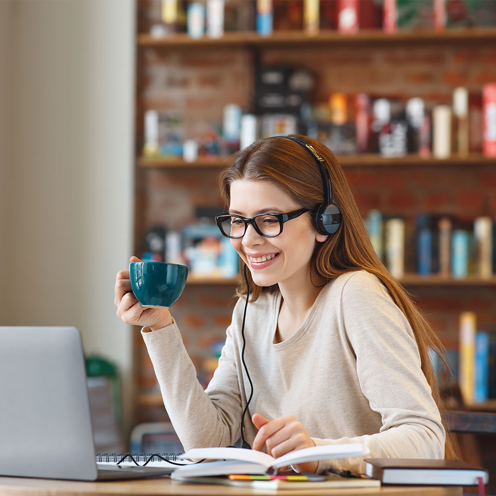 En MexiCanáda estamos listos para atenderte vía online durante tu estancia en el extranjero.