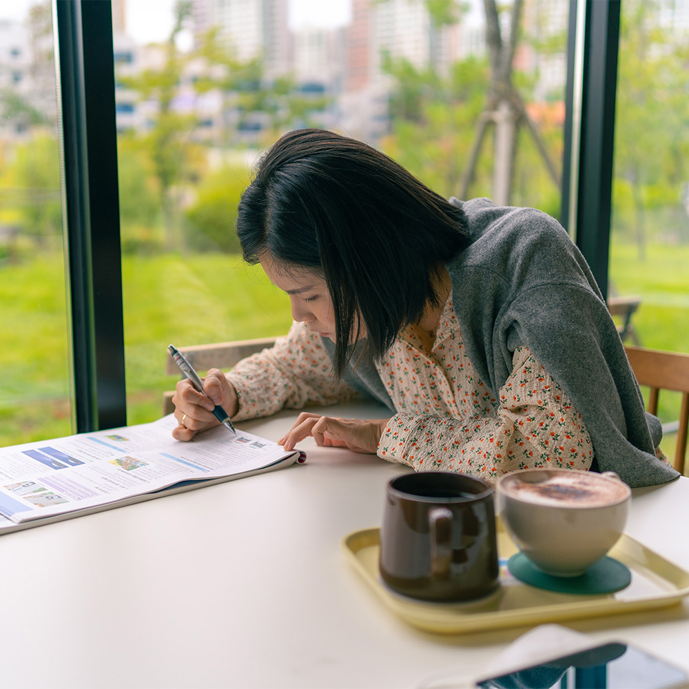 Tip adicional, disfruta de tus horas de estudio, en una cafetería, podrás turistear y disfrutar de una rica bebida, mientras realizas una tarea o te preparas para un examen.